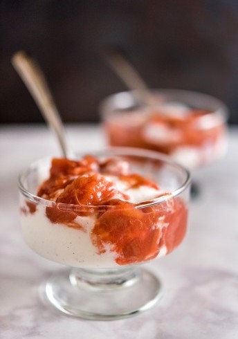 Rhubarb in Strawberry Sauce Topping